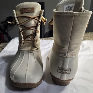 Sperry Women's Tan Duck Boots
